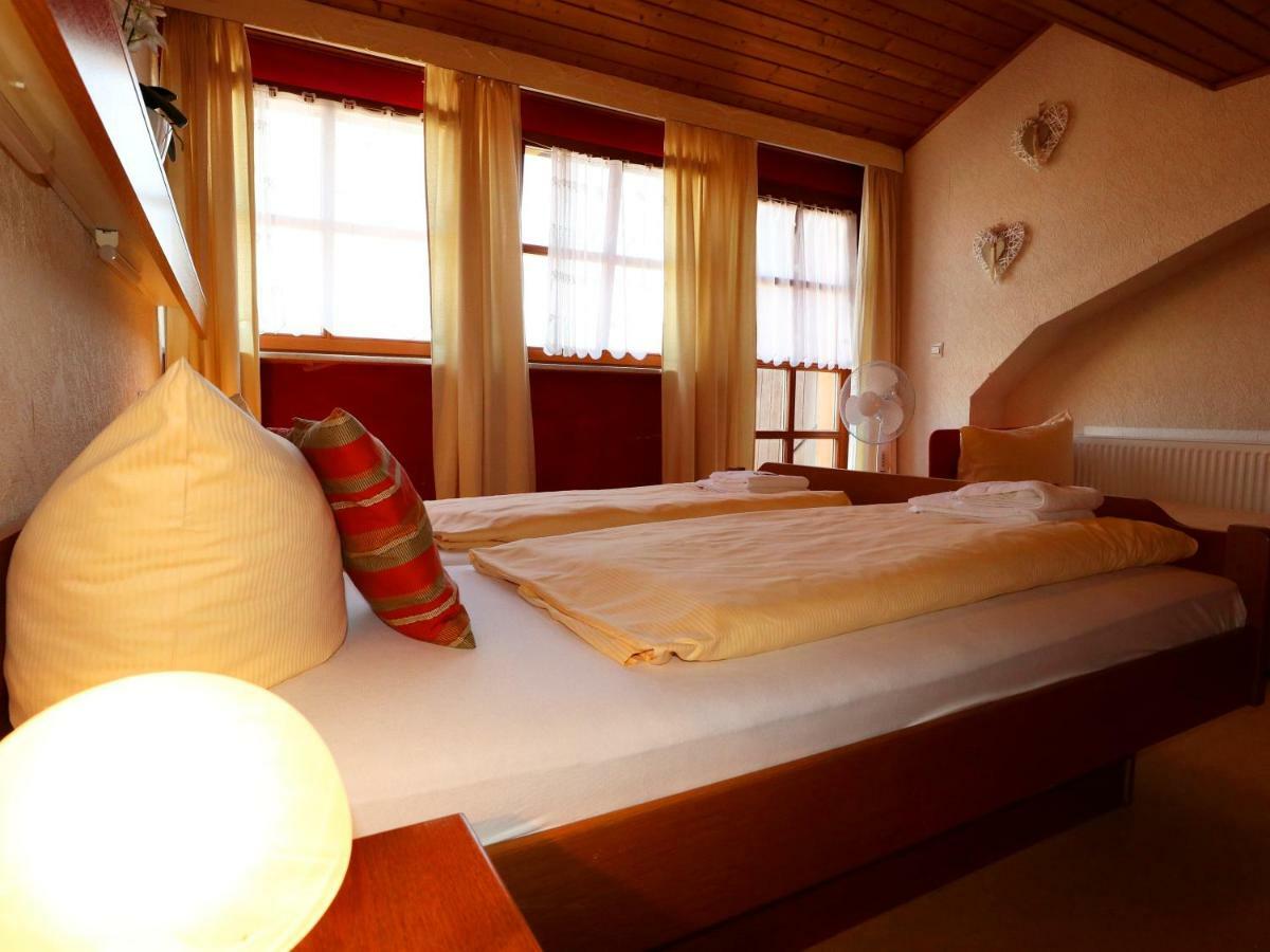 Hotel - Restaurant Hirschen - Werneths Landgasthof Beim Europa- Park Rust Rheinhausen Zewnętrze zdjęcie